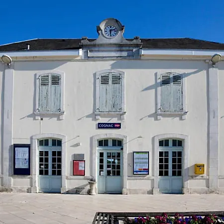 Apartment Maison Meire *