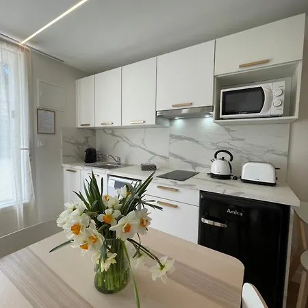 Maison Meire Apartment