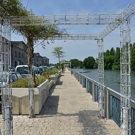 Apartment Maison Meire *