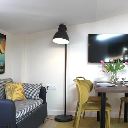 Apartment Maison Meire *